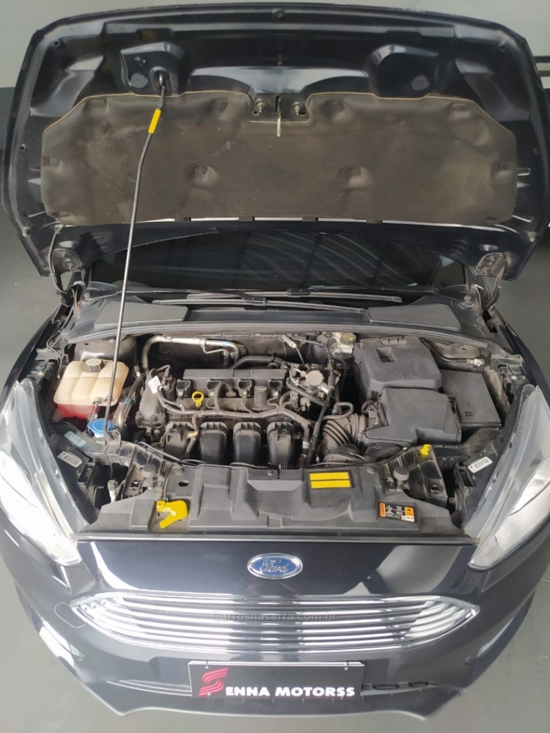 FOCUS 2.0 TITANIUM SEDAN 16V FLEX 4P AUTOMÁTICO - 2017 - CAXIAS DO SUL