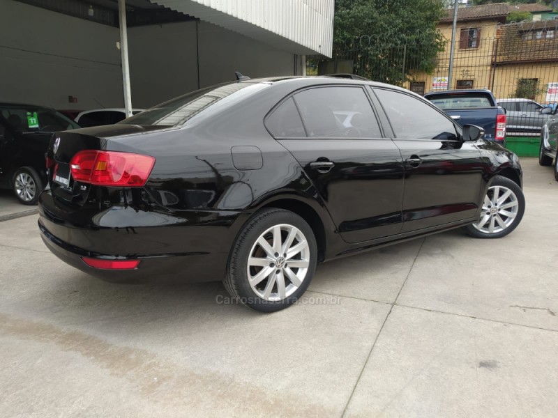 JETTA 2.0 COMFORTLINE FLEX 4P TIPTRONIC - 2014 - CAXIAS DO SUL