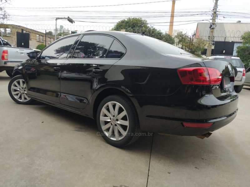 JETTA 2.0 COMFORTLINE FLEX 4P TIPTRONIC - 2014 - CAXIAS DO SUL