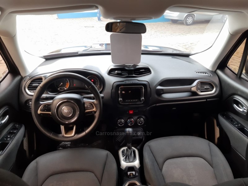 RENEGADE 1.8 16V FLEX SPORT 4P AUTOMÁTICO - 2016 - VACARIA