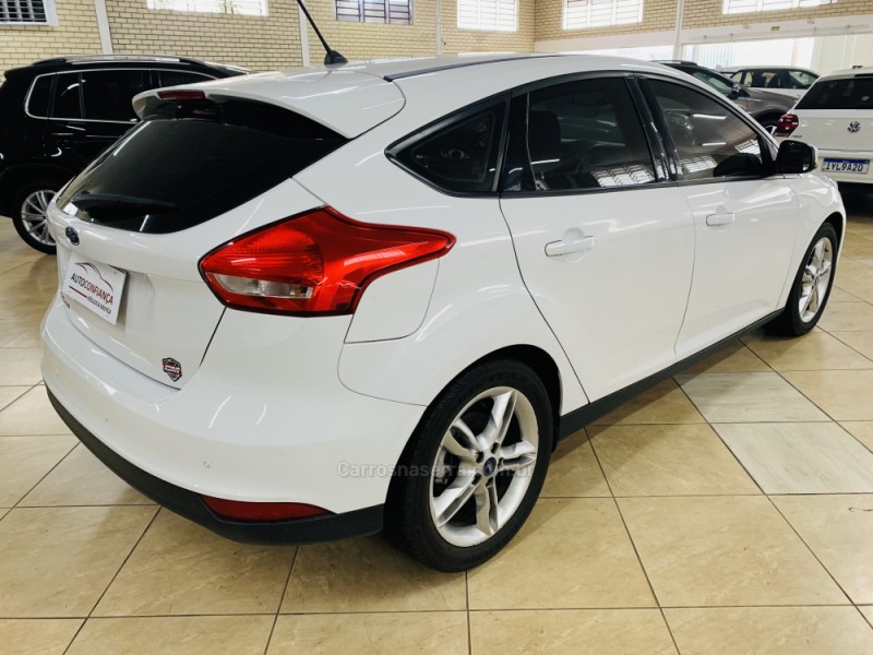 FOCUS 1.6 SE 8V FLEX 4P MANUAL - 2018 - CAPELA DE SANTANA