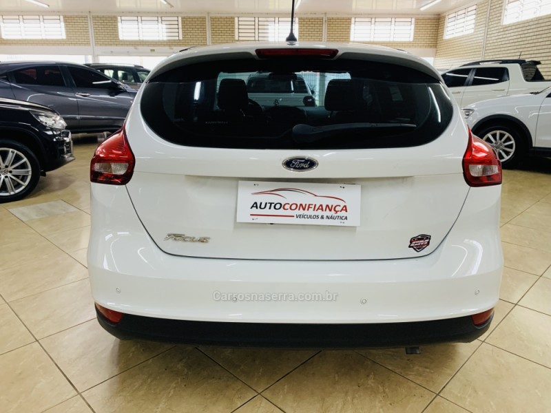 FOCUS 1.6 SE 8V FLEX 4P MANUAL - 2018 - CAPELA DE SANTANA