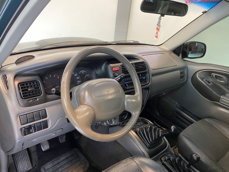 TRACKER 2.0 4X4 8V TURBO INTERCOOLER DIESEL 4P MANUAL - 2001 - NOVO HAMBURGO