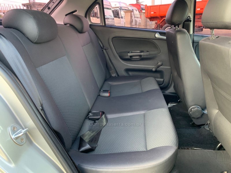 GOL 1.0 12V MPI TOTALFLEX TRENDLINE 4P MANUAL - 2017 - BOM PRINCíPIO