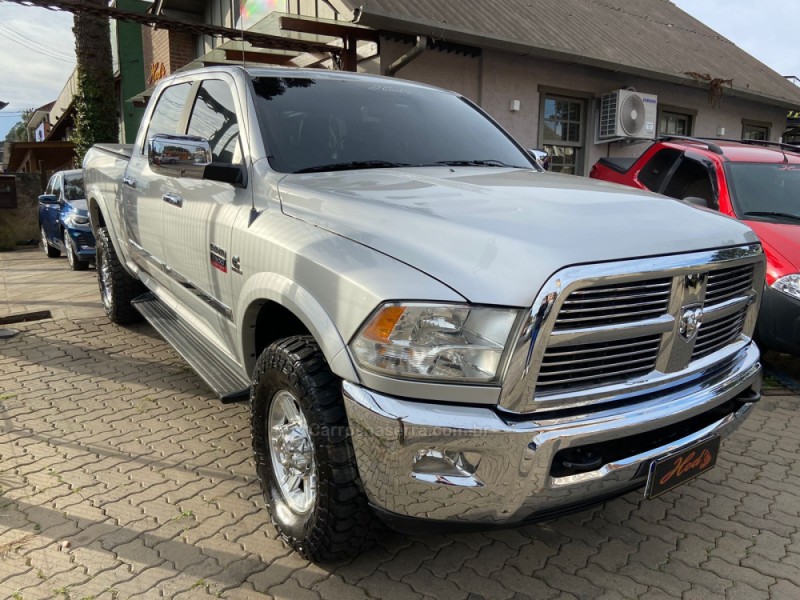 RAM 6.7 2500 LARAMIE 4X4 CD I6 TURBO DIESEL 4P AUTOMÁTICO - 2012 - CANELA