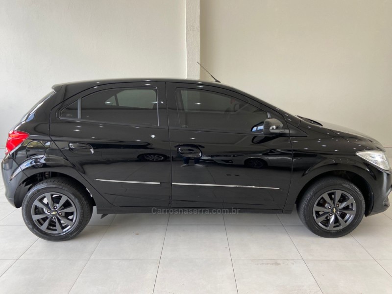 ONIX 1.0 LT PLUS 8V FLEX 4P MANUAL - 2014 - PASSO FUNDO