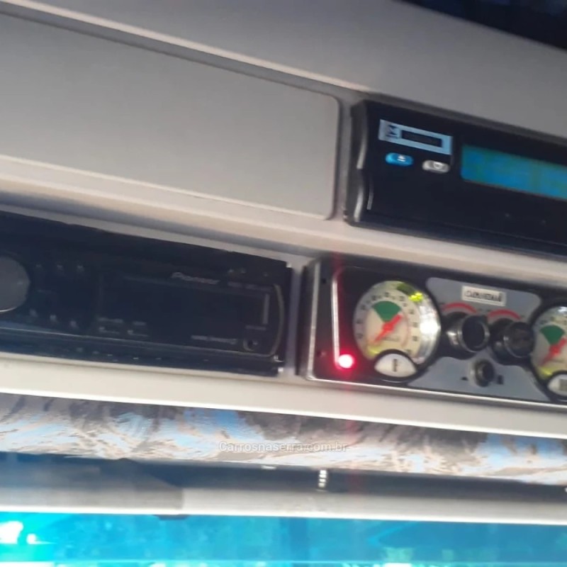 TECTOR 240E25 6X2 - 2011 - ANTôNIO PRADO