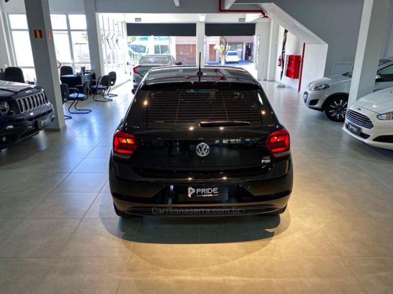 POLO 1.0	200 TSI HIGHLINE AUTOMÁTICO    - 2019 - CAXIAS DO SUL
