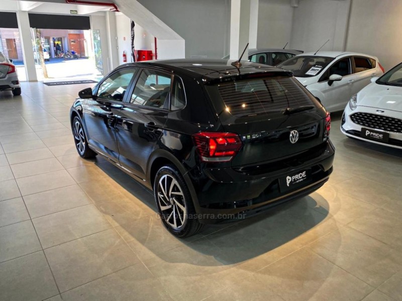 POLO 1.0	200 TSI HIGHLINE AUTOMÁTICO    - 2019 - CAXIAS DO SUL