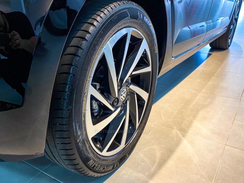 POLO 1.0	200 TSI HIGHLINE AUTOMÁTICO    - 2019 - CAXIAS DO SUL