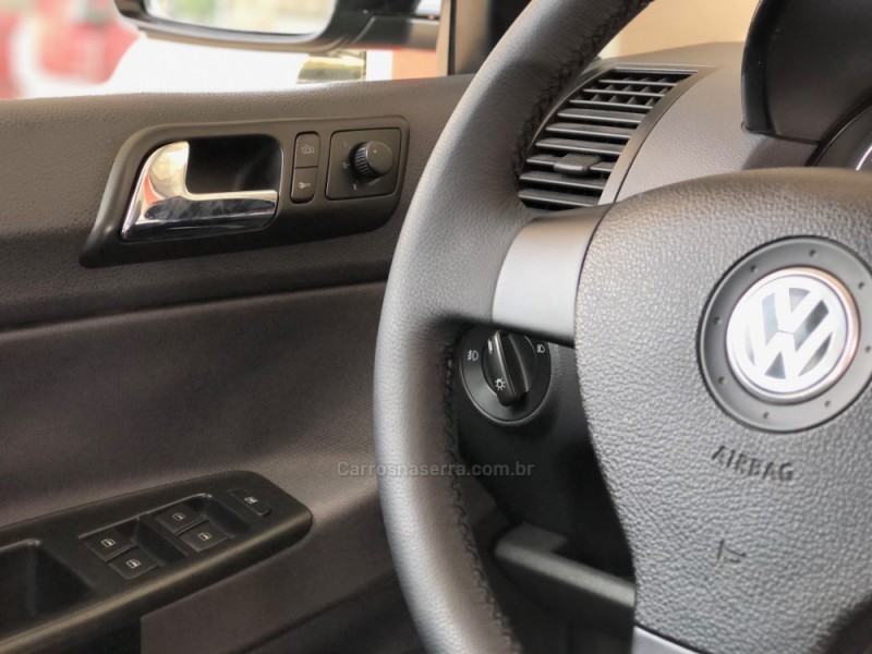 POLO SEDAN 2.0 MI COMFORTLINE 8V FLEX 4P MANUAL - 2010 - CAXIAS DO SUL