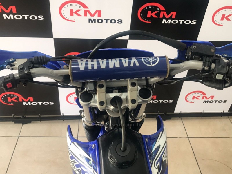 TT-R 230 - 2017 - PORTãO