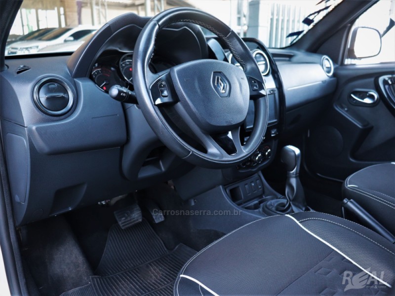DUSTER OROCH 2.0 16V FLEX DYNAMIQUE 4P AUTOMÁTICO - 2017 - SAPIRANGA