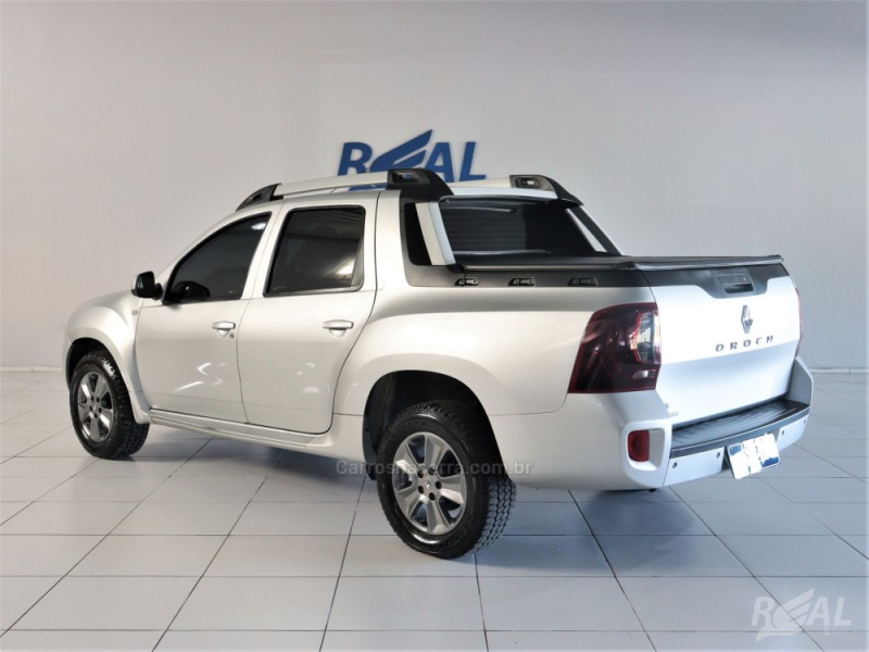 DUSTER OROCH 2.0 16V FLEX DYNAMIQUE 4P AUTOMÁTICO - 2017 - SAPIRANGA