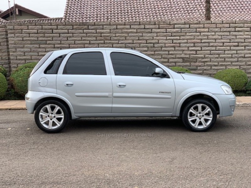CORSA 1.4 MPFI PREMIUM 8V FLEX 4P MANUAL - 2009 - CAMPO BOM