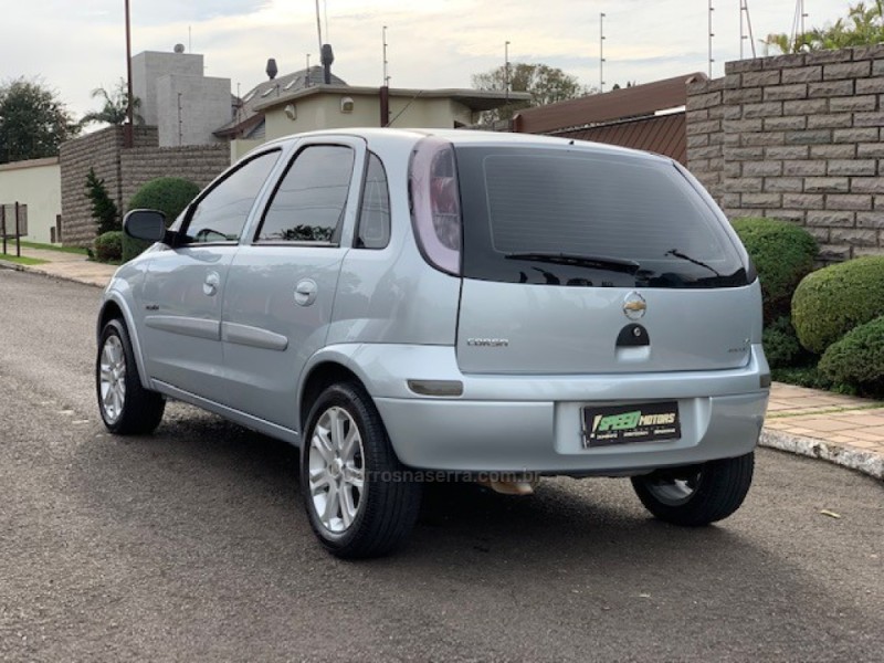CORSA 1.4 MPFI PREMIUM 8V FLEX 4P MANUAL - 2009 - CAMPO BOM