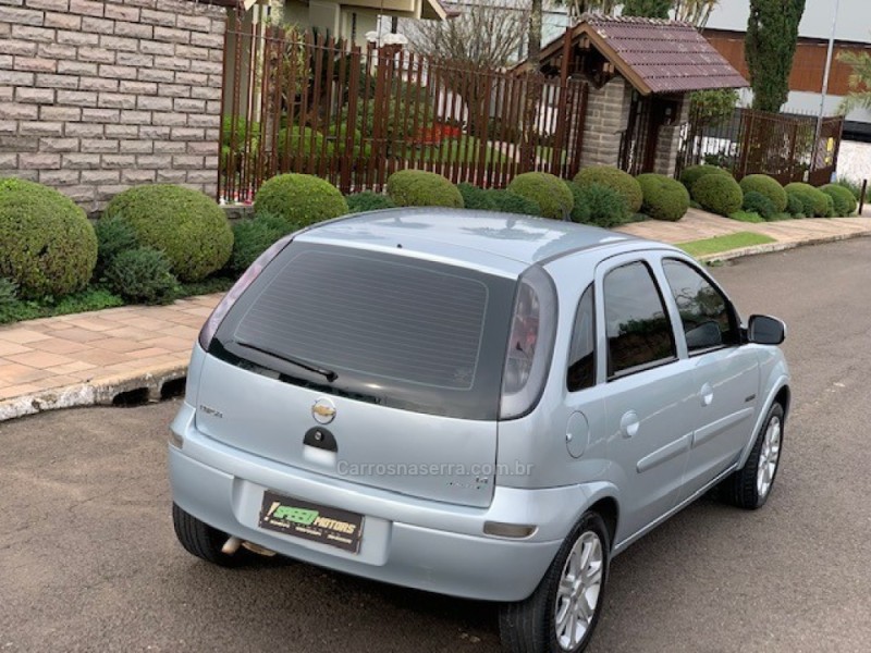 CORSA 1.4 MPFI PREMIUM 8V FLEX 4P MANUAL - 2009 - CAMPO BOM