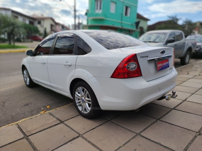 FOCUS 2.0 GLX SEDAN 16V FLEX 4P AUTOMÁTICO - 2013 - BENTO GONçALVES