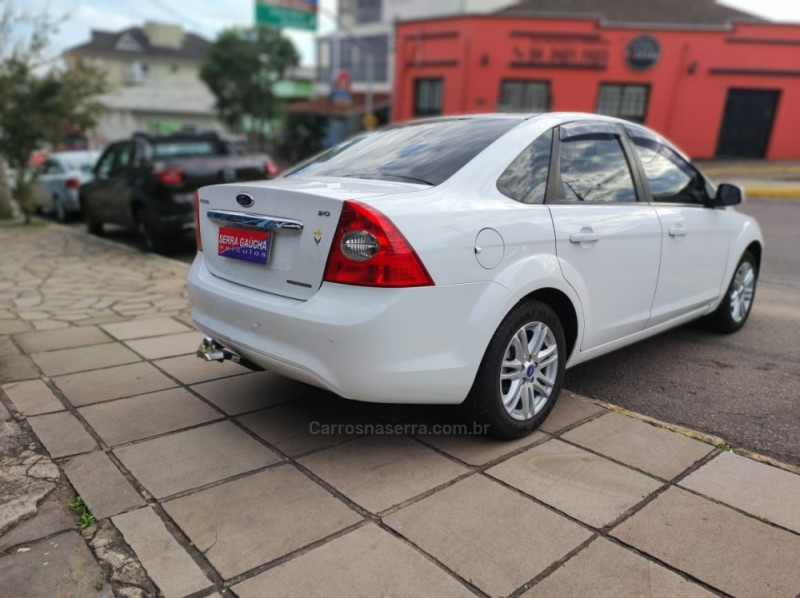 FOCUS 2.0 GLX SEDAN 16V FLEX 4P AUTOMÁTICO - 2013 - BENTO GONçALVES