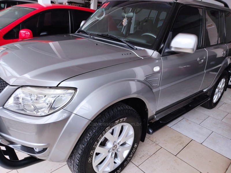 pajero tr4 2.0 4x4 16v 140cv flex 4p automatico 2011 caxias do sul