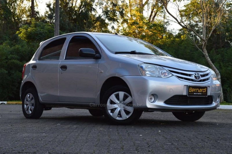 ETIOS 1.3 X 16V FLEX 4P MANUAL