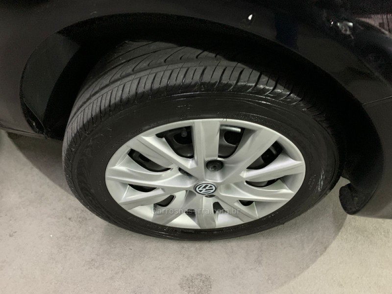 FOX 1.0 MI 8V FLEX 4P MANUAL - 2012 - CAXIAS DO SUL