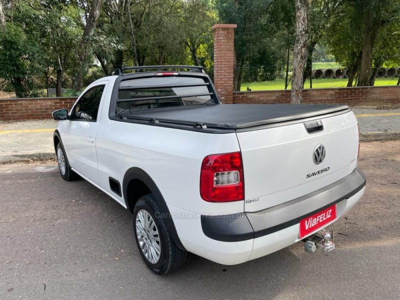 SAVEIRO 1.6 MI TREND CS 8V FLEX 2P MANUAL G.V - 2016 - FELIZ