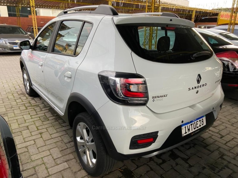 SANDERO 1.6 STEPWAY 8V FLEX 4P AUTOMATIZADO - 2016 - CANELA