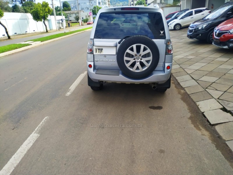 PAJERO TR4 2.0 4X2 16V 140CV FLEX 4P MANUAL - 2012 - GUAPORé