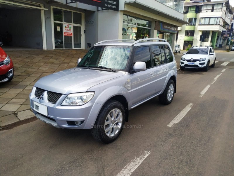 PAJERO TR4 2.0 4X2 16V 140CV FLEX 4P MANUAL - 2012 - GUAPORé