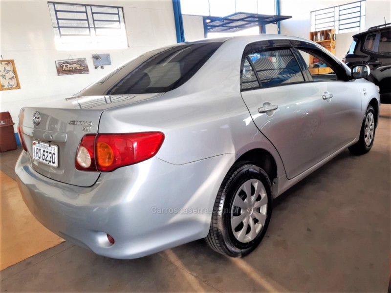 COROLLA 1.8 XLI 16V FLEX 4P AUTOMÁTICO - 2009 - VACARIA