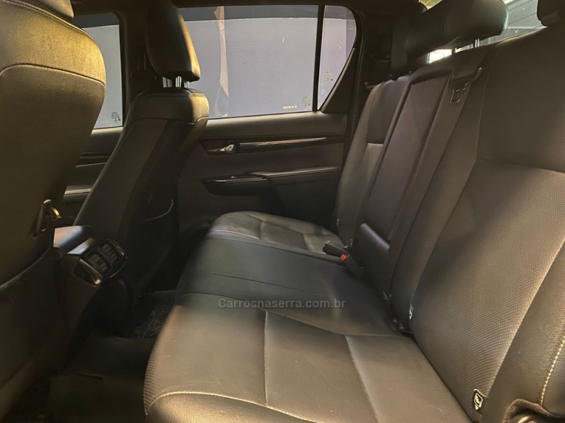 HILUX 2.8 SRX 4X4 CD 16V DIESEL 4P AUTOMÁTICO - 2019 - CAXIAS DO SUL