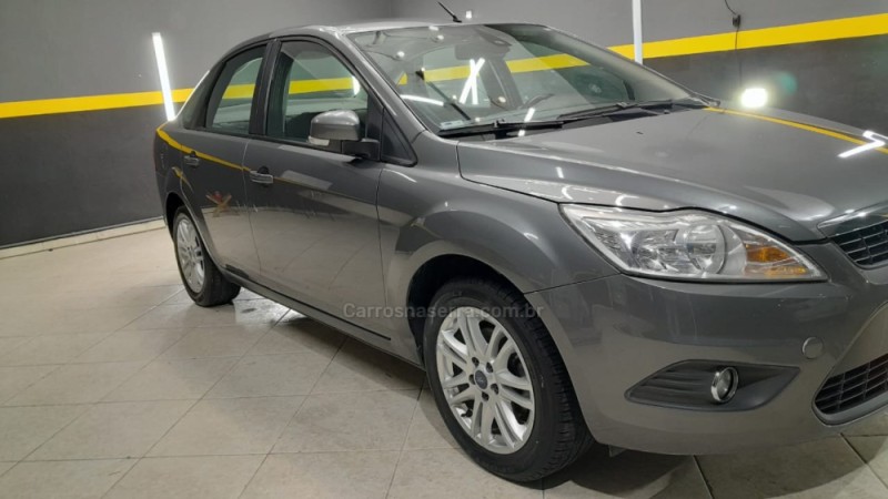focus 2.0 fc 16v flex 4p automatico 2013 caxias do sul