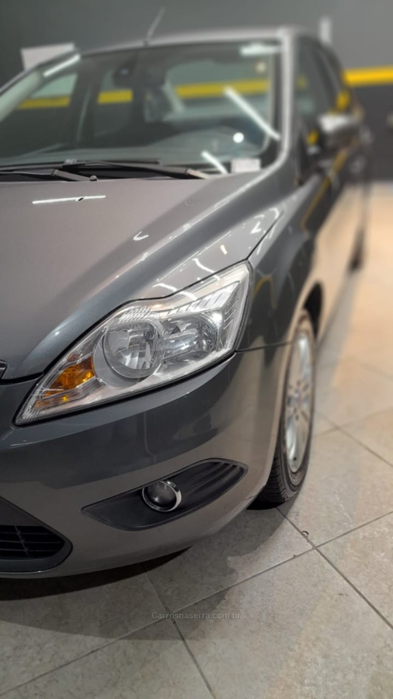 FOCUS 2.0 FC 16V FLEX 4P AUTOMÁTICO - 2013 - CAXIAS DO SUL