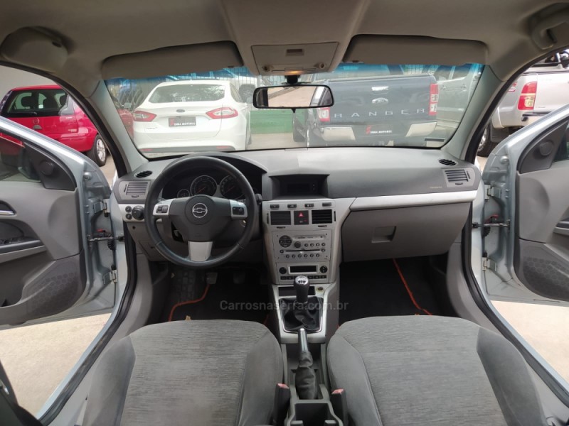 VECTRA 2.0 MPFI ELEGANCE 8V FLEX 4P MANUAL - 2010 - CAXIAS DO SUL