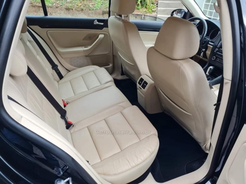 JETTA 2.5 I VARIANT 20V 170CV GASOLINA 4P TIPTRONIC - 2012 - BENTO GONçALVES