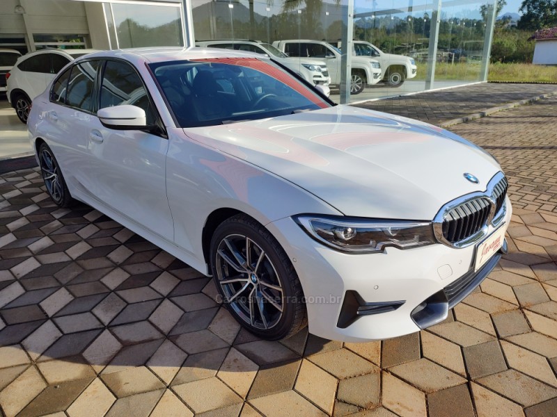 320i 2.0 sport 16v turbo gasolina 4p automatico 2020 bom principio