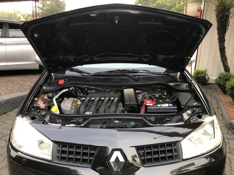 MÉGANE 1.6 EXTREME GRAND TOUR 16V FLEX 4P MANUAL - 2010 - TRêS COROAS