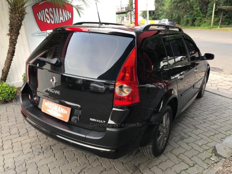 MÉGANE 1.6 EXTREME GRAND TOUR 16V FLEX 4P MANUAL - 2010 - TRêS COROAS