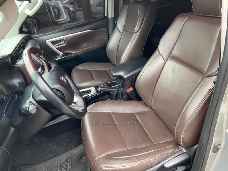 HILUX SW4 2.7 SR 4X2 16V FLEX 4P AUTOMÁTICO - 2017 - CANELA
