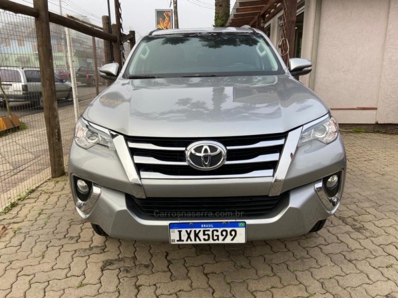 HILUX SW4 2.7 SR 4X2 16V FLEX 4P AUTOMÁTICO - 2017 - CANELA