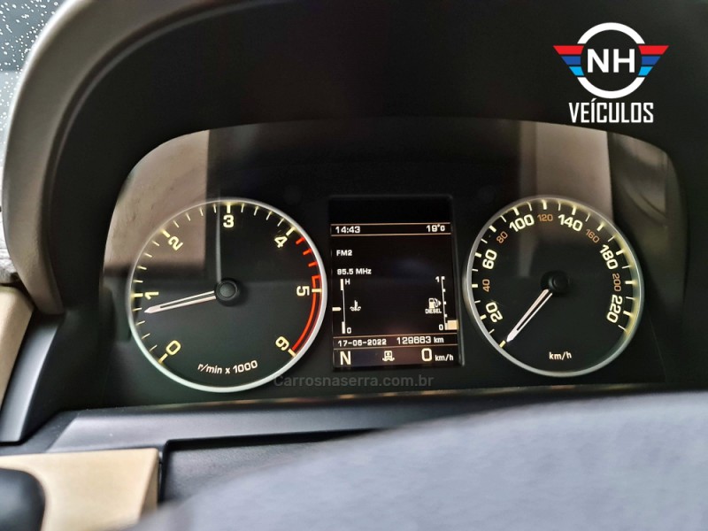 DISCOVERY 4 3.0 SE 4X4 V6 24V BI-TURBO DIESEL 4P AUTOMÁTICO - 2013 - NOVO HAMBURGO