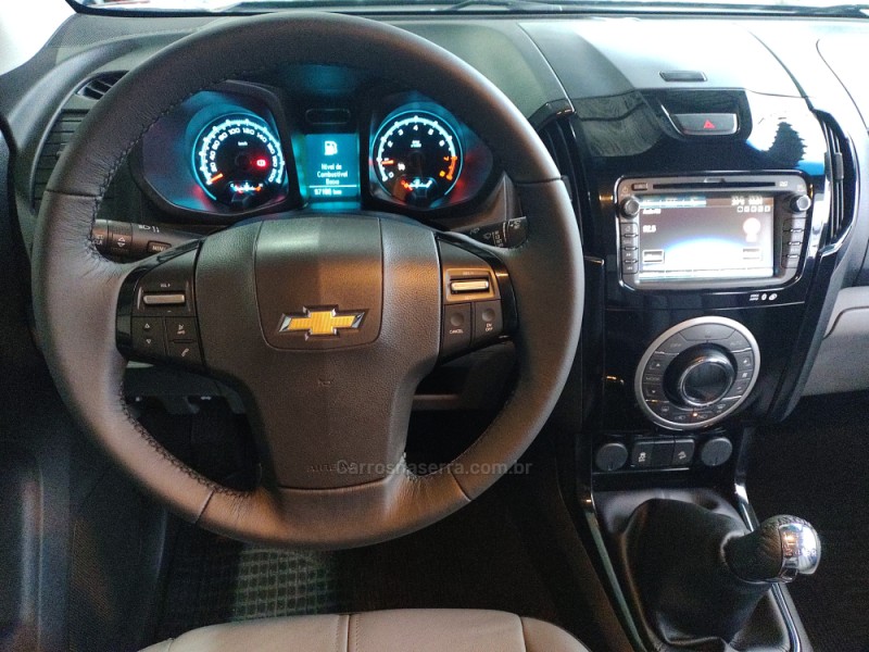 S10 2.5 LTZ 4X4 CD 16V FLEX 4P MANUAL - 2015 - FARROUPILHA