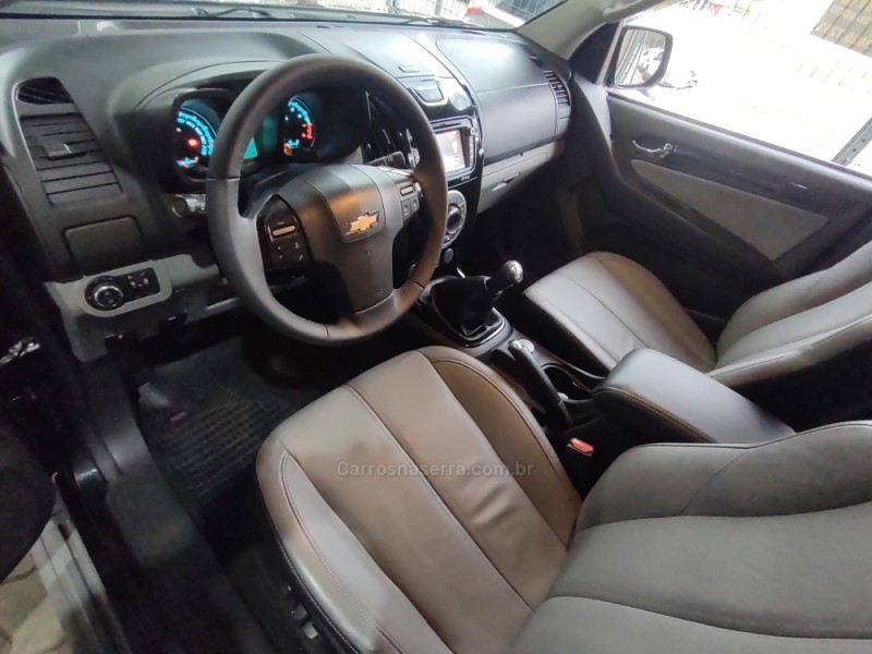 S10 2.5 LTZ 4X4 CD 16V FLEX 4P MANUAL - 2015 - FARROUPILHA