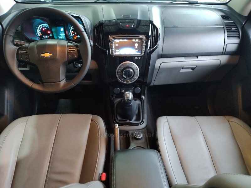 S10 2.5 LTZ 4X4 CD 16V FLEX 4P MANUAL - 2015 - FARROUPILHA