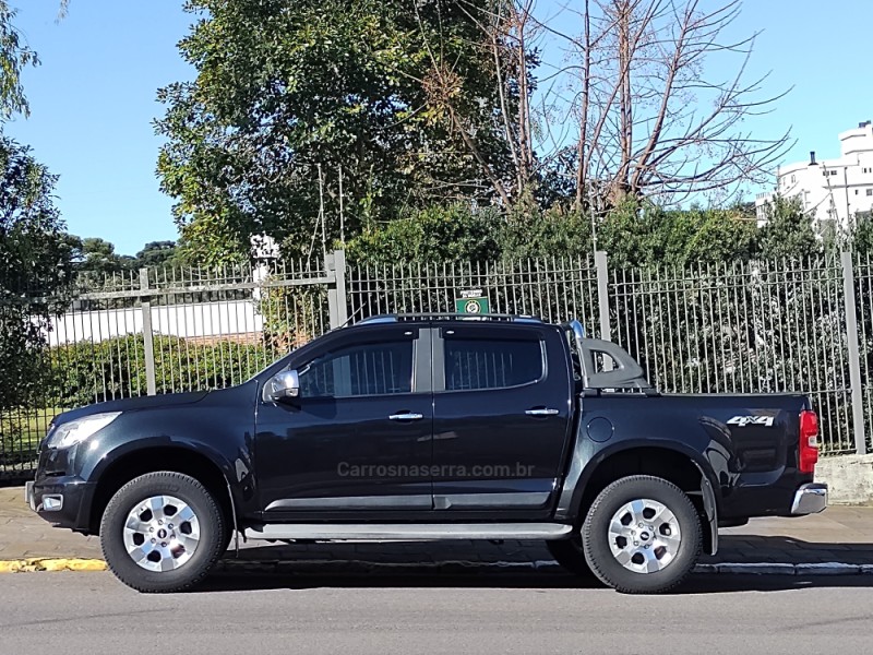 S10 2.5 LTZ 4X4 CD 16V FLEX 4P MANUAL - 2015 - FARROUPILHA