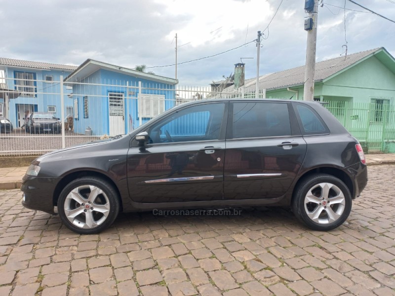 STILO 1.8 MPI SPORTING 8V FLEX 4P MANUAL - 2010 - VACARIA