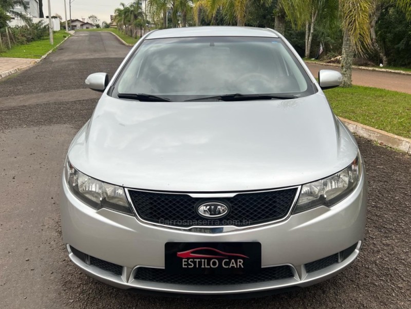 CERATO 1.6 EX2 SEDAN 16V GASOLINA 4P MANUAL - 2010 - CAMPO BOM