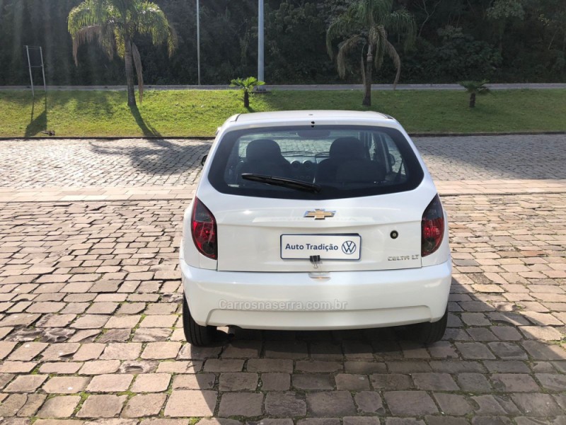 CELTA 1.0 MPFI LT 8V FLEX 4P MANUAL - 2015 - BENTO GONçALVES