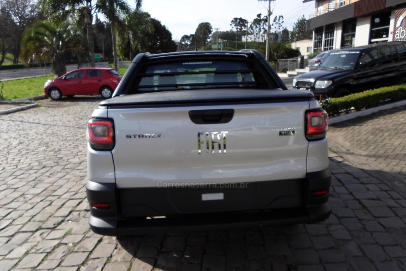 STRADA 1.3 VOLCANO CD 8V FLEX 4P MANUAL - 2023 - FLORES DA CUNHA